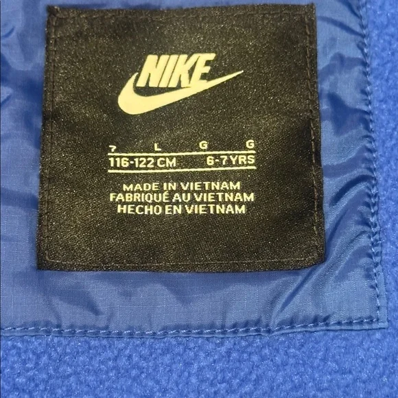 Nike Kids Fleece Lined Windbreaker. Boys 7. - Picture 7 of 12